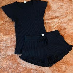 Kate Quinn ruffle shorts